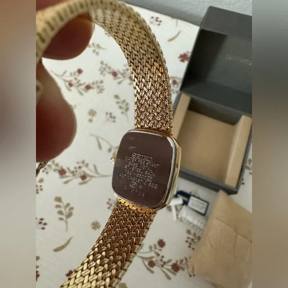 Seiko Quartz Watch - Picture 7 of 11